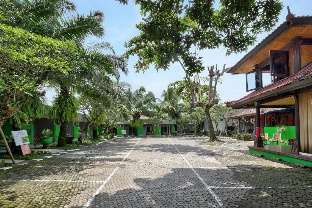 Hardys Hotel Negara Image 16