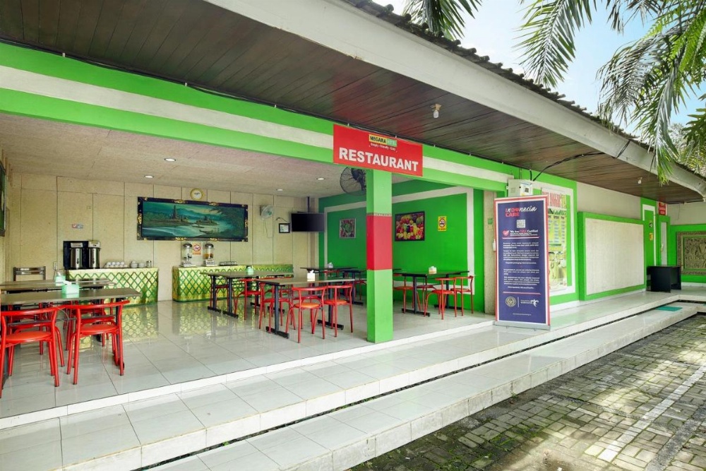 Hardys Hotel Negara Image 22