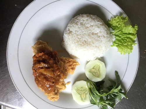 Hardys Hotel Negara image 3