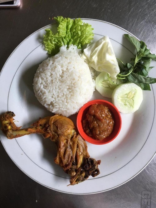 Hardys Hotel Negara image 4