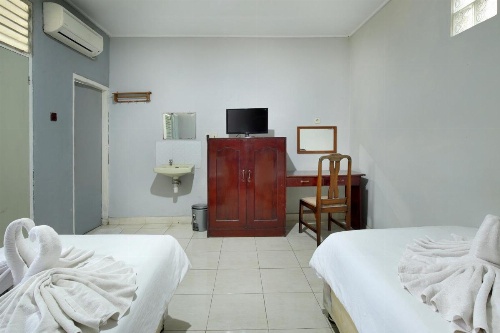 Hardys Hotel Negara image 41